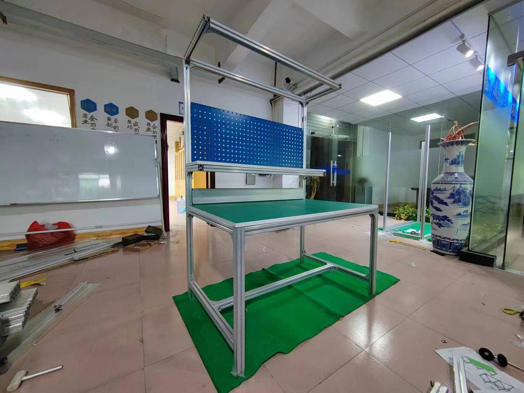 Aluminum Profile Workstation with Light